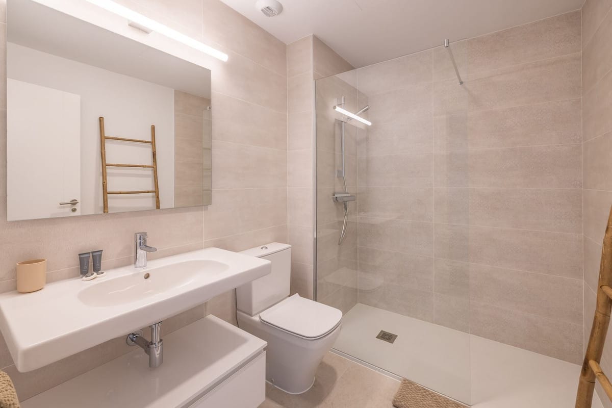 Twee-slaapkamerappartement in Las Mesas, Estepona in Estepona - foto 14