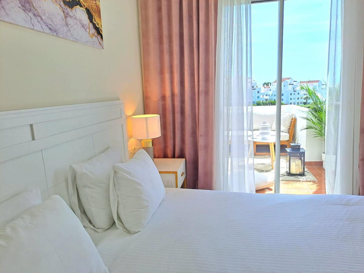 2-slaapkamer appartement aan de eerste golflijn in Valle Romano, Estepona in Valle Romano - foto 14