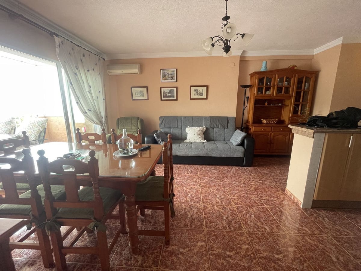 Appartement met 2 slaapkamers in Benalmádena Costa in Benalmadena Costa - foto 2