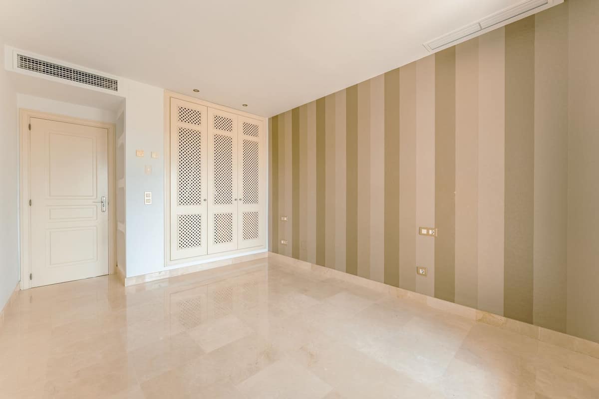 Drie-slaapkamer stadswoning in El Paraiso in El Paraiso - foto 20