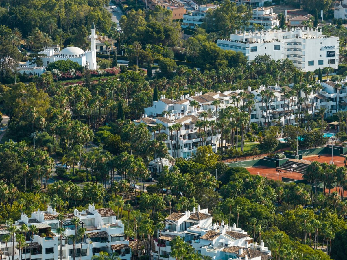 3 bedroom Apartment in Marbella in Marbella - foto 2