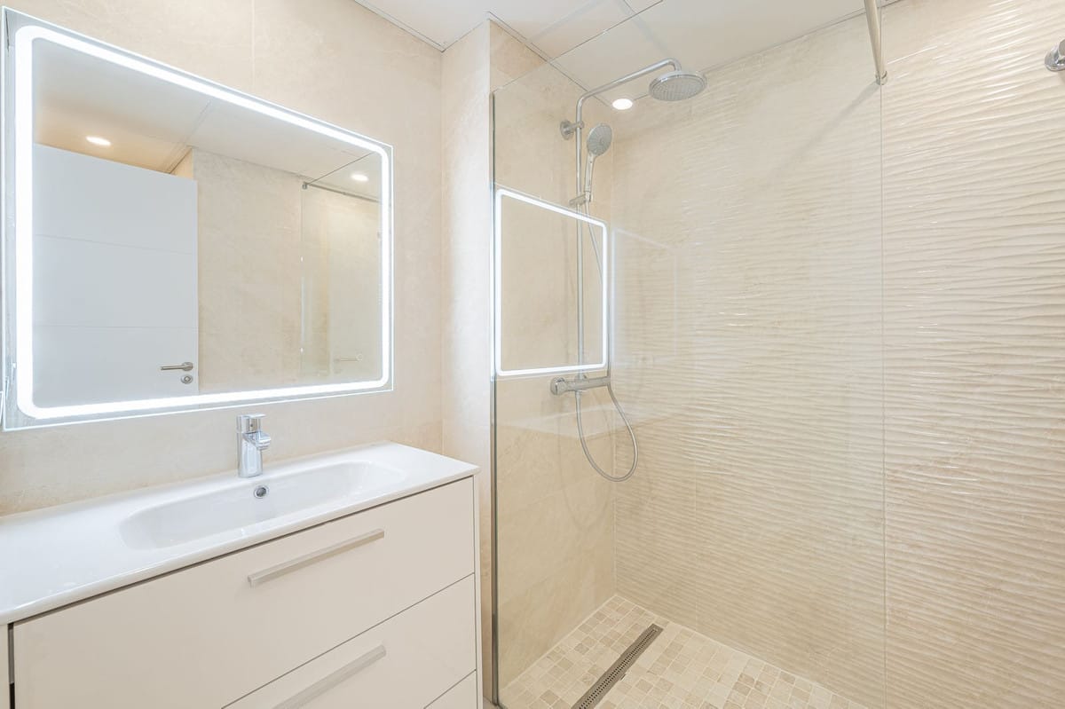 3-slaapkamer stadswoning in Marbella – Recent gerenoveerde townhouse in Atalaya Rio Verde in Marbella - foto 19