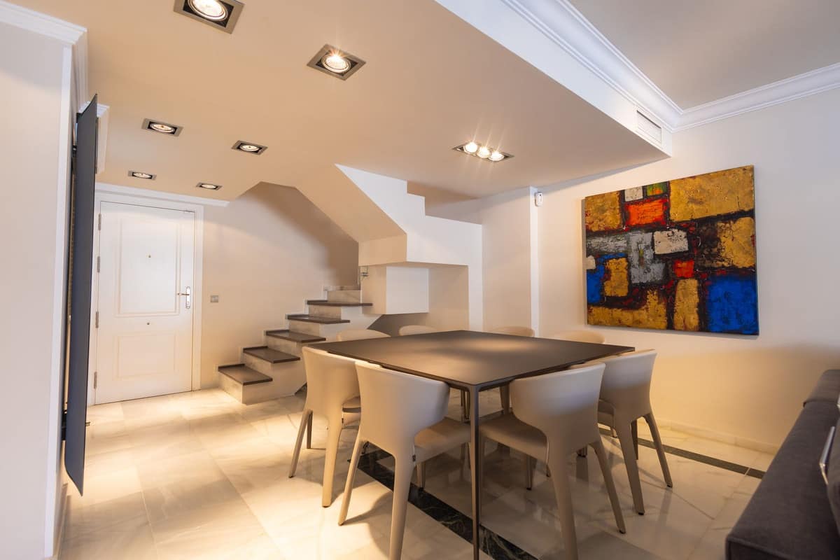 4-slaapkamer penthouse met zeezicht in Marbella in Marbella - foto 10