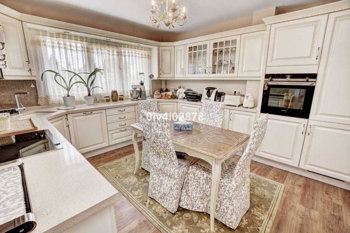 Woning met 4 slaapkamers in Arroyo de la Miel in Arroyo de la Miel - foto 11