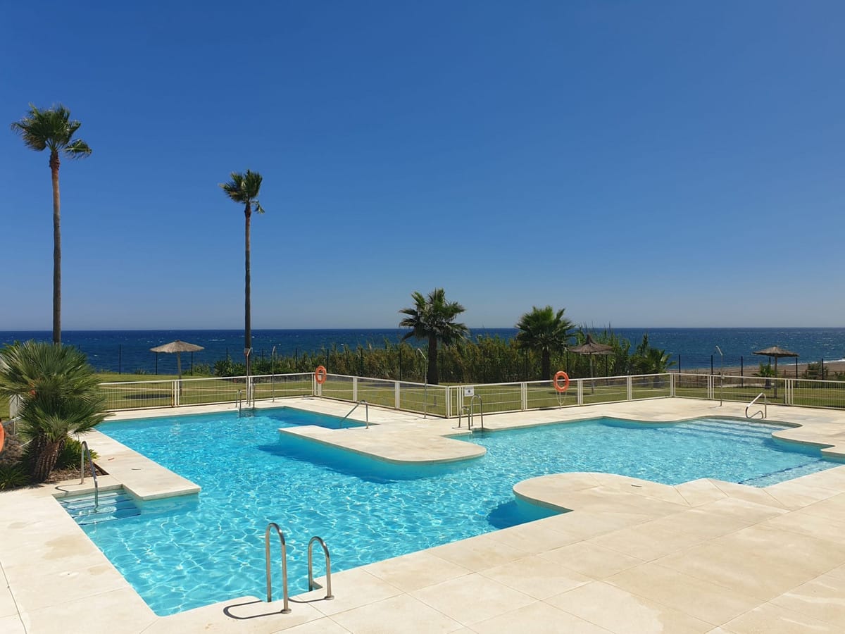 2 bedroom House in Casares in Casares - foto 2