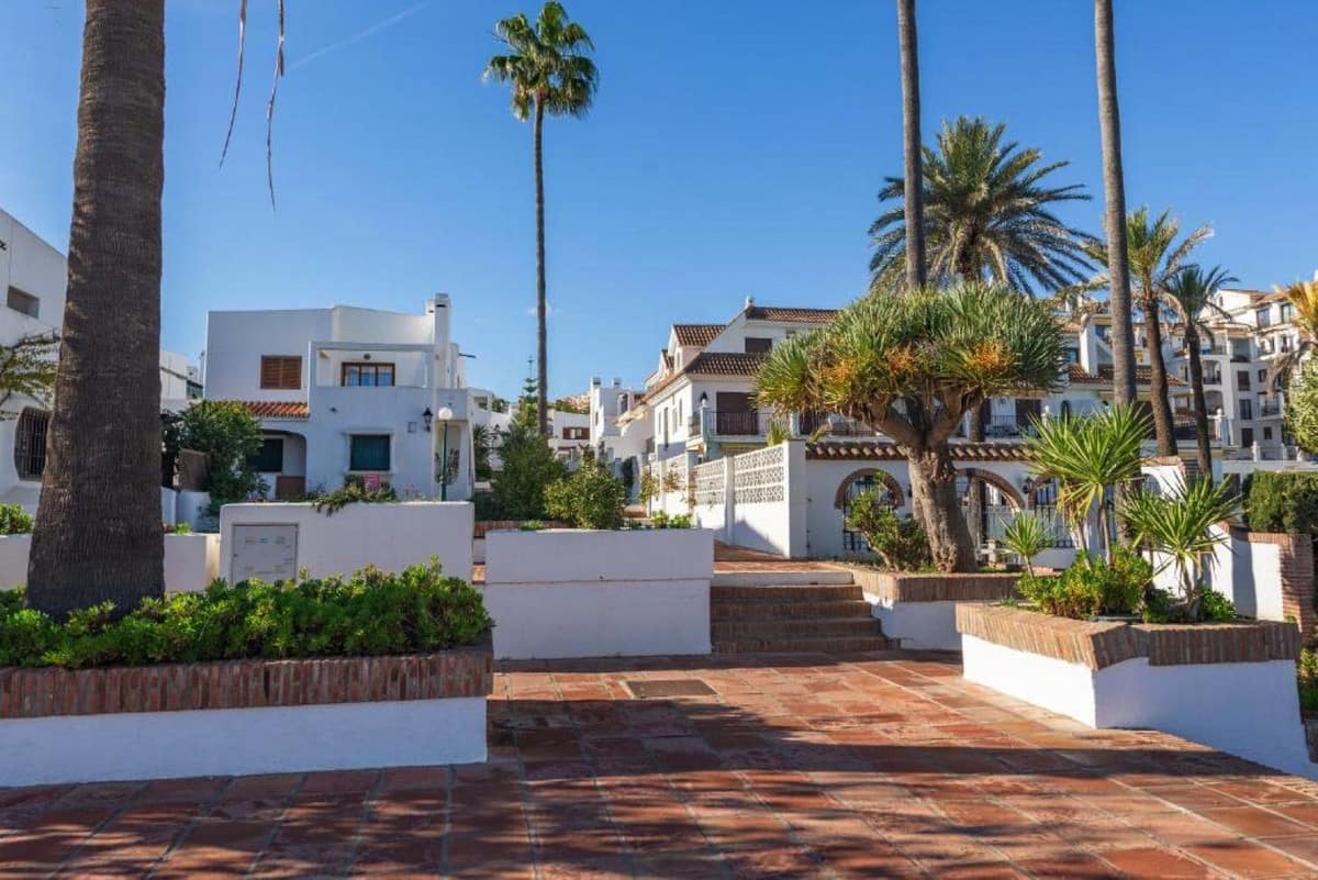 Villa met 3 slaapkamers in La Duquesa in La Duquesa - foto 3