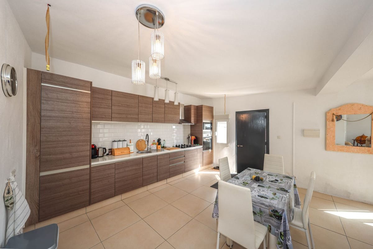 Rijtjeswoning met drie slaapkamers in Tolox in Tolox - foto 13