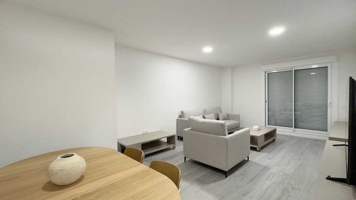 Gloednieuw drie-slaapkamerappartement in Nueva Andalucía in Nueva Andalucía - foto 10