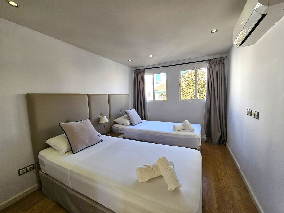 5-slaapkamer stadswoning in Nueva Andalucía in Nueva Andalucía - foto 7