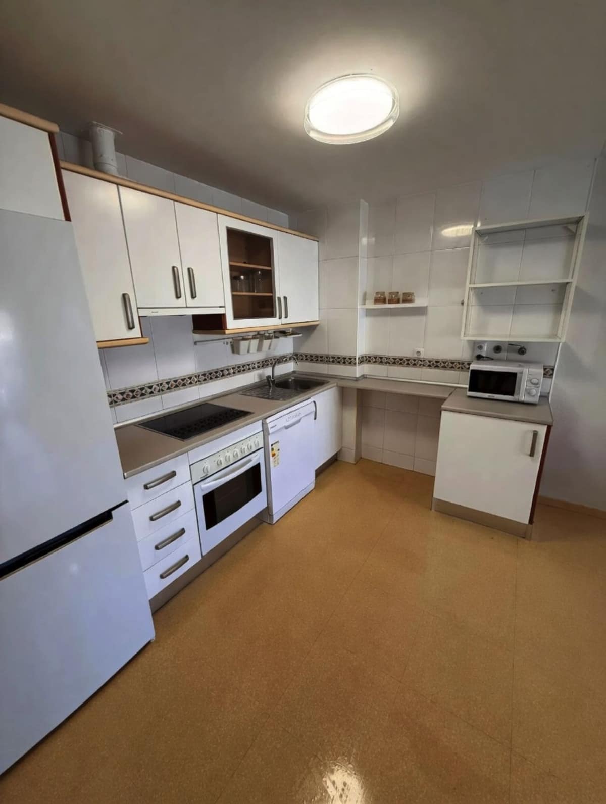 2-slaapkamerappartement in San Luis de Sabinillas in San Luis de Sabinillas - foto 5