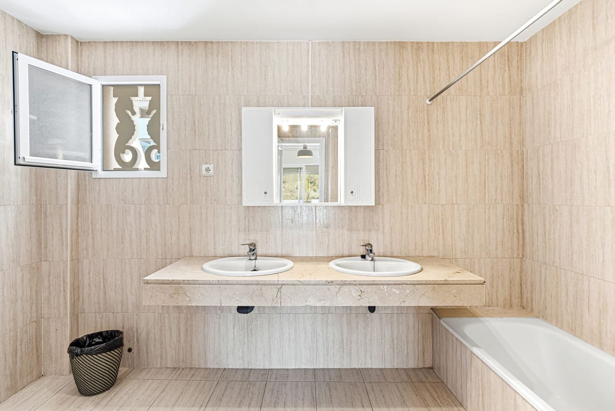 Drie-slaapkamer penthouse in Calahonda in Calahonda - foto 19