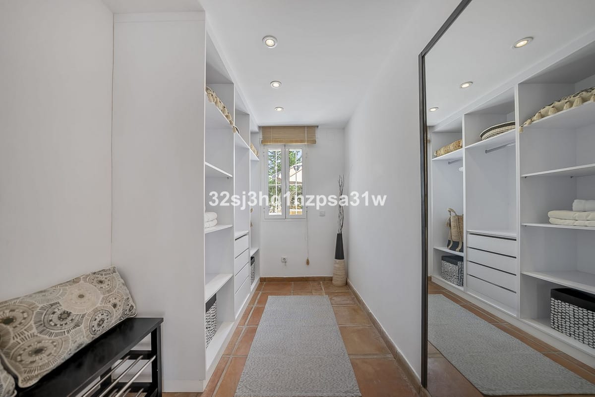 Villa met 6 slaapkamers in Estepona in Estepona - foto 14