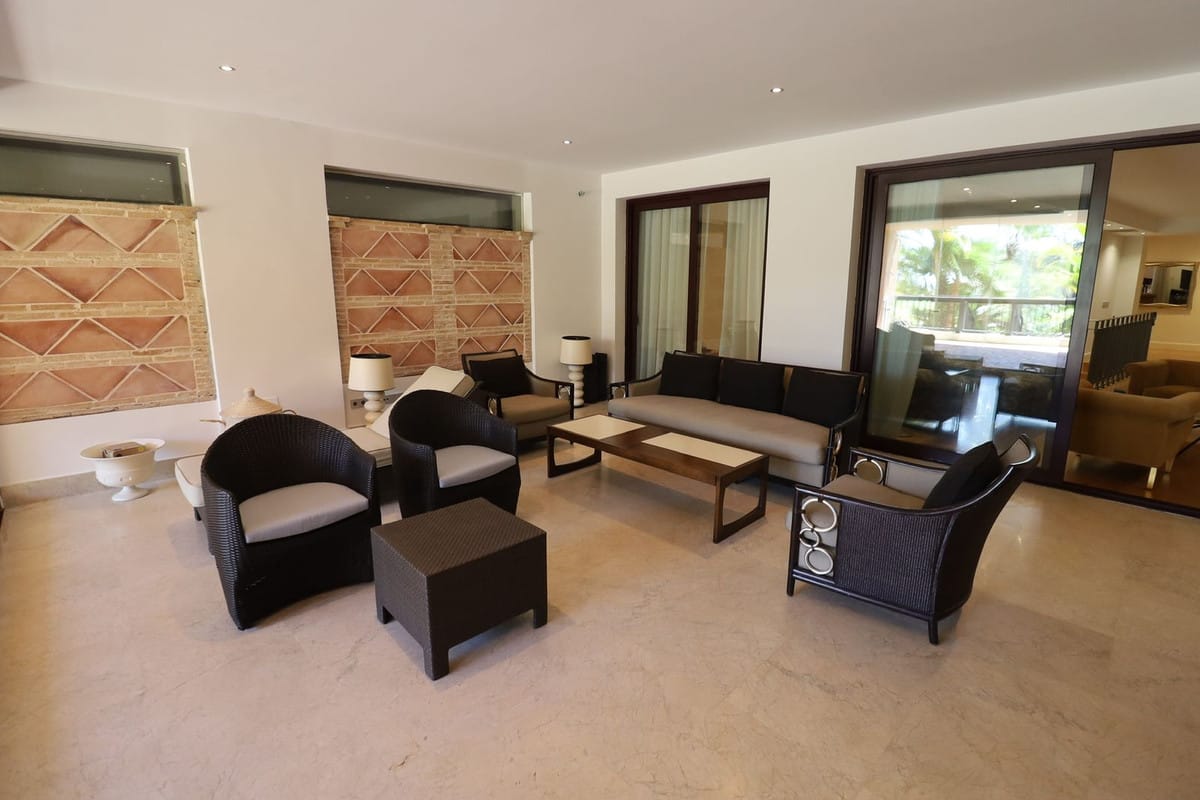 Appartement met 4 slaapkamers aan het strand in San Pedro de Alcántara in San Pedro de Alcántara - foto 12