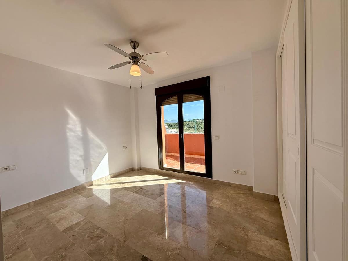 Drie-slaapkamer duplex-penthouse in Estepona in Estepona - foto 20