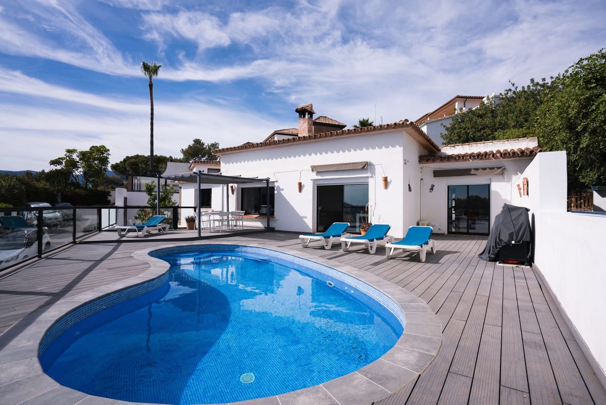 4-slaapkamer villa in Istán met panoramisch uitzicht in Istán - foto 2