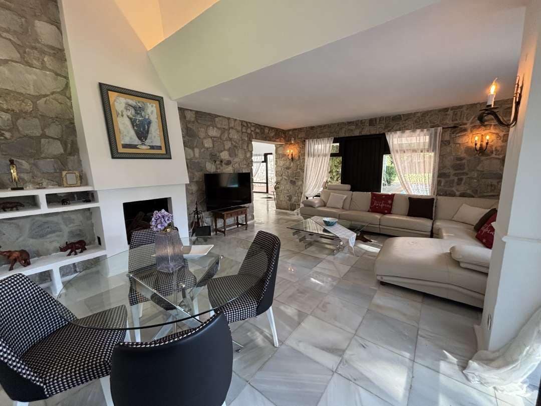 Villa met 4 slaapkamers in Marbella in Marbella - foto 6