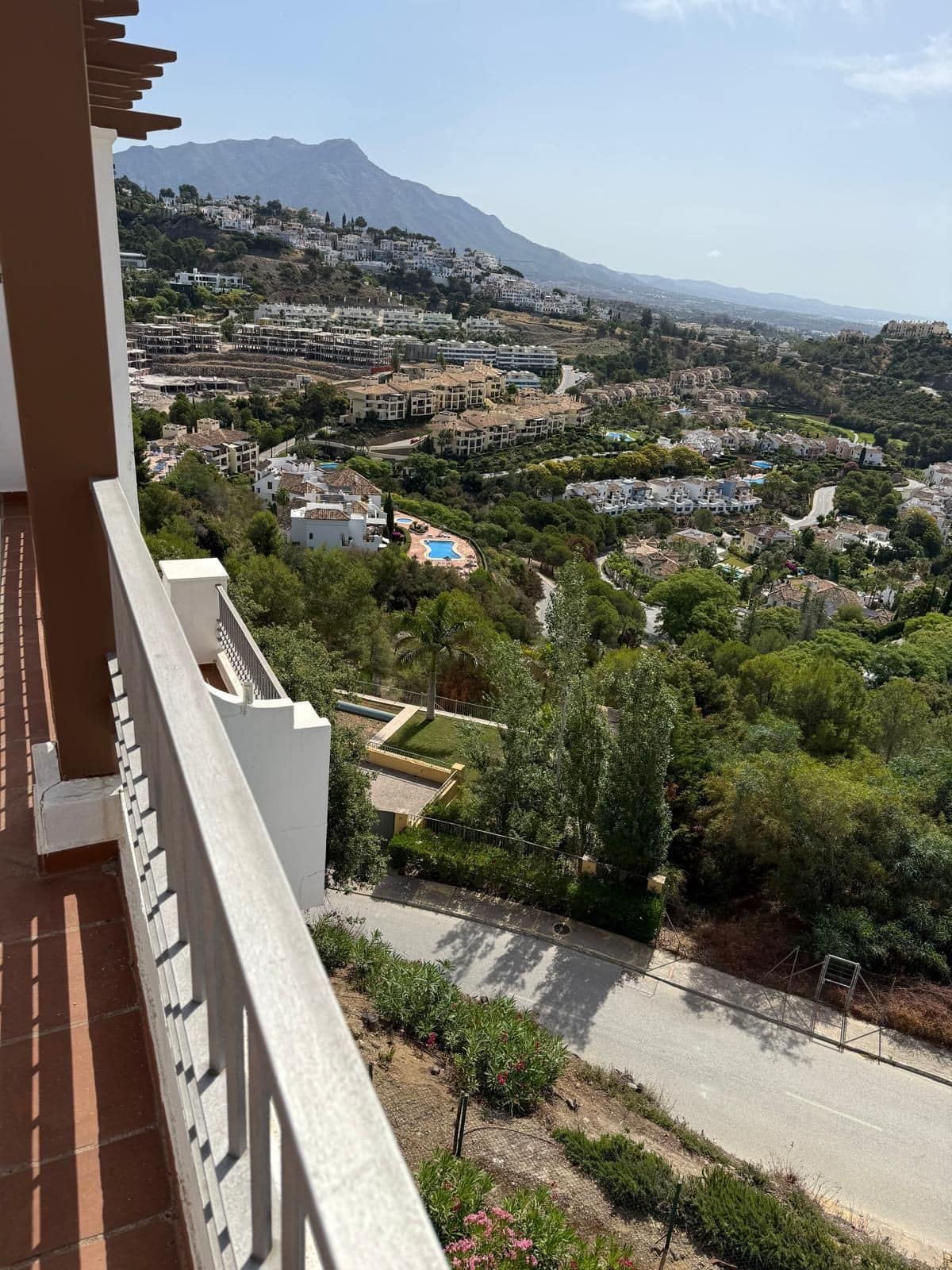 2 bedroom Apartment in Benahavís in Benahavís - foto 8