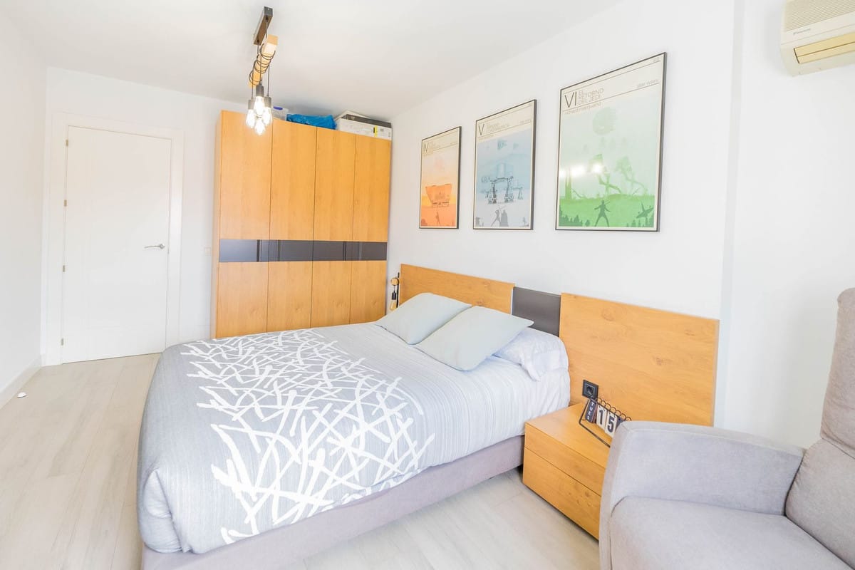 3-slaapkamerwoning in Málaga in Málaga - foto 16