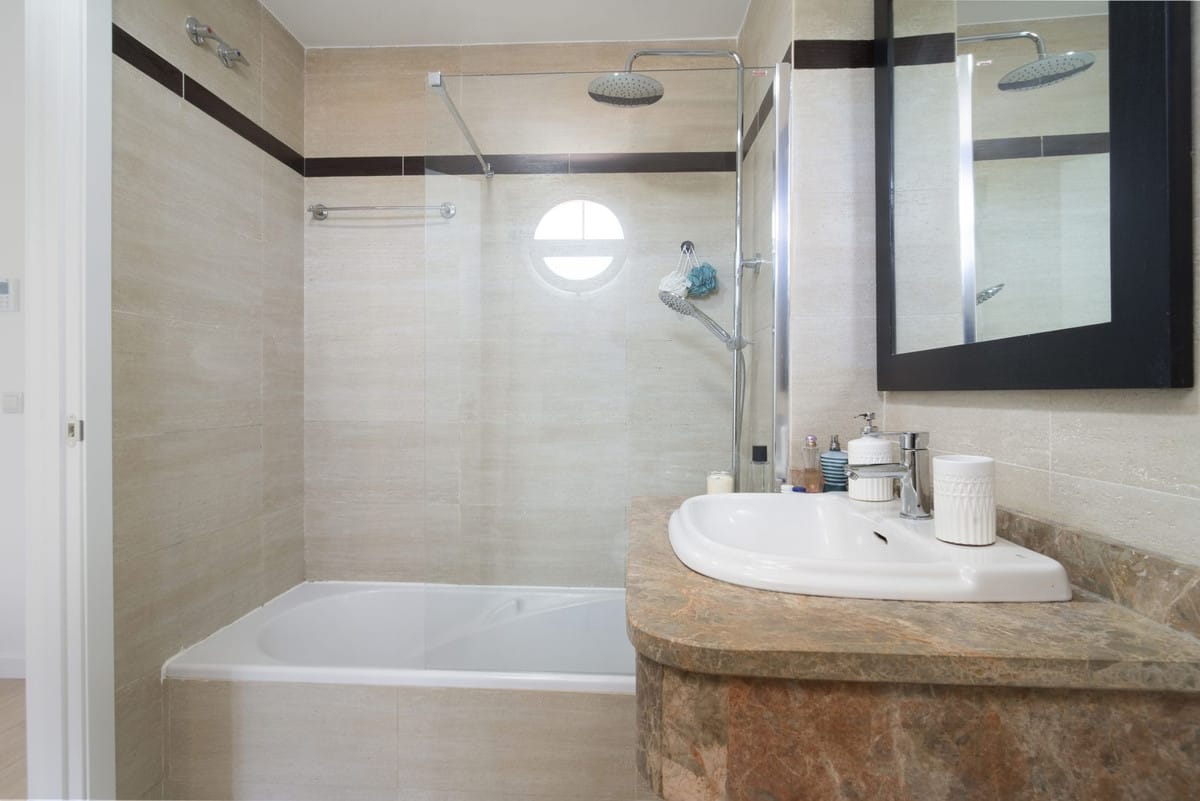 3 bedroom House in Málaga in Málaga - foto 10
