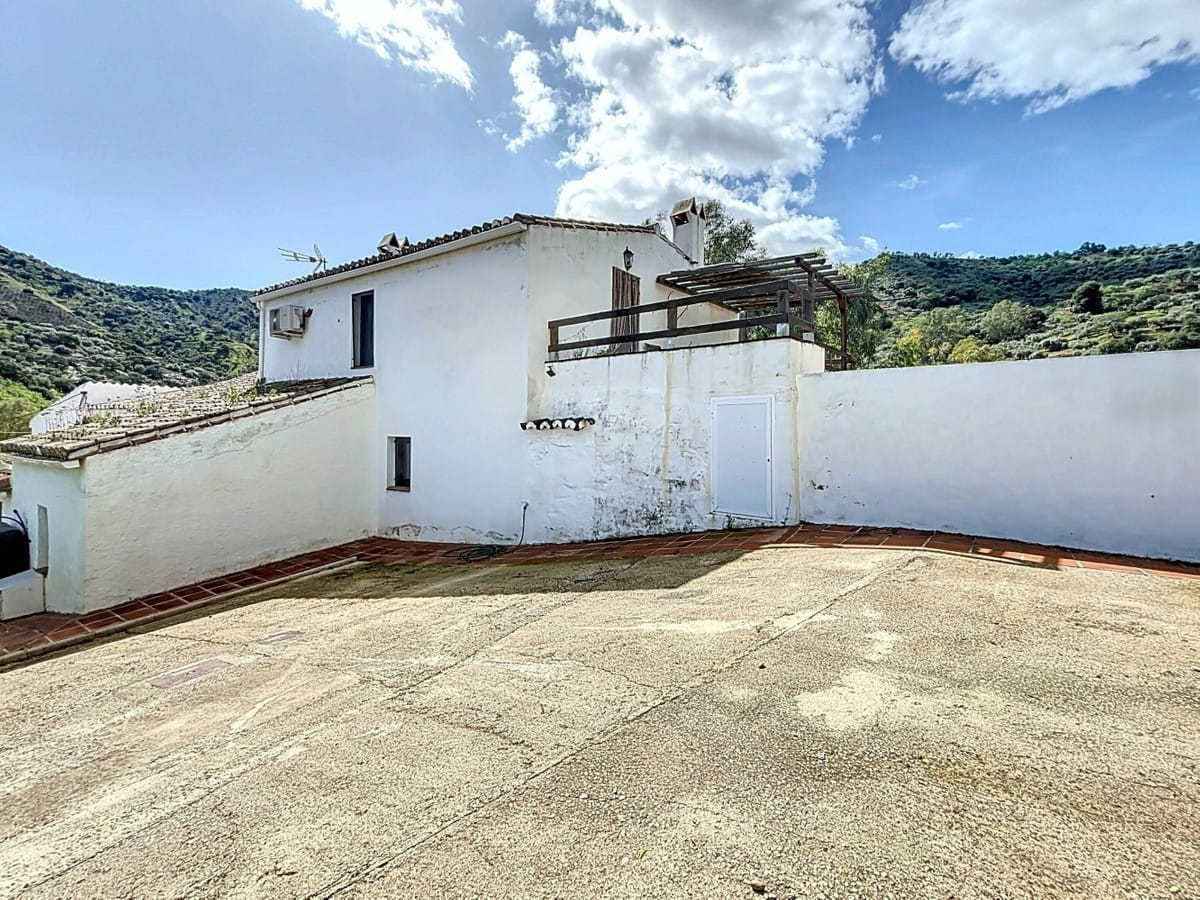 Villa met 6 slaapkamers in Comares, Málaga in Comares - foto 2
