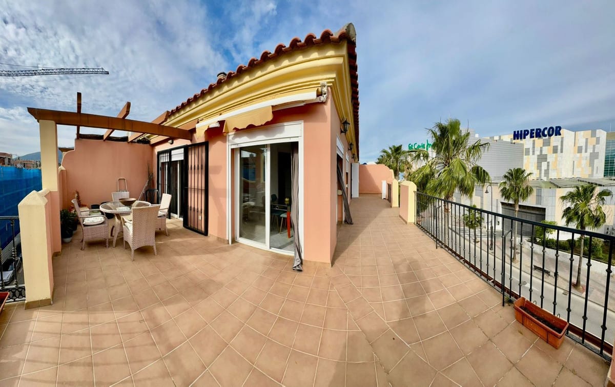 Penthouse met groot terras en open uitzicht in Las Lagunas — 1 slaapkamer in Las Lagunas - foto 12