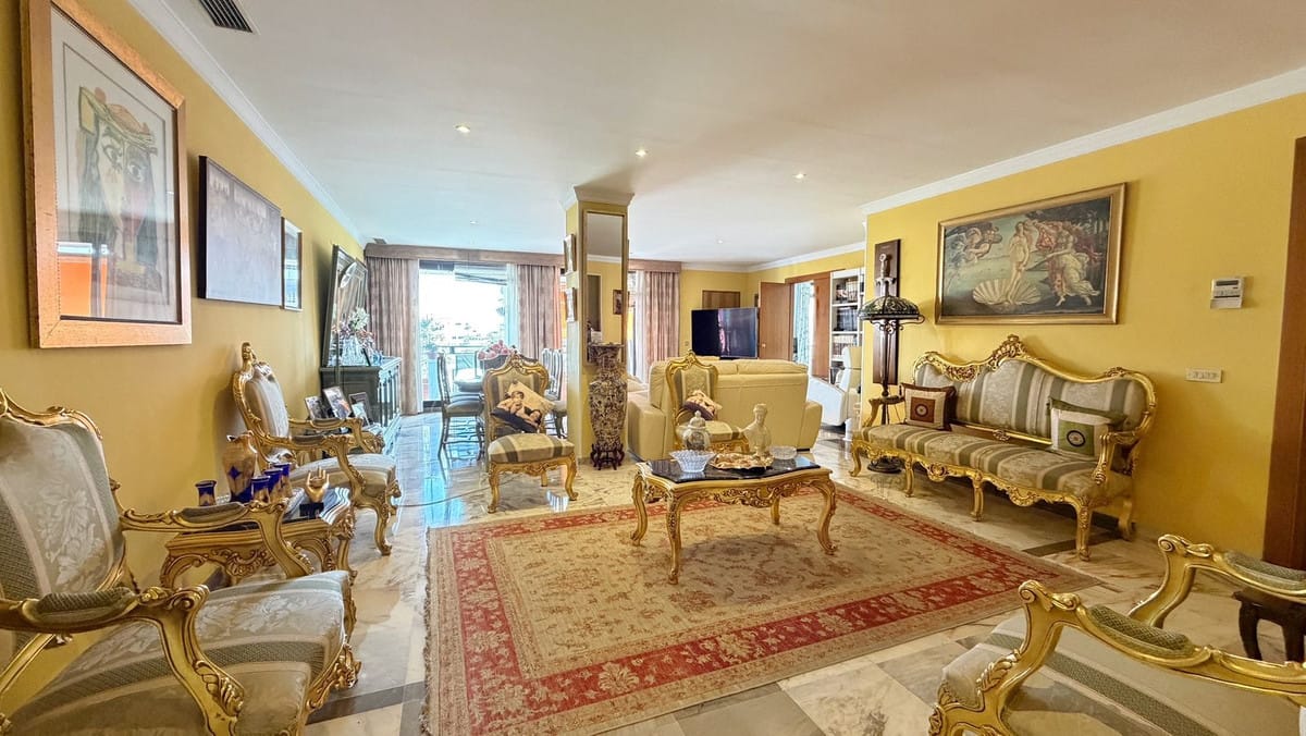 Appartement met 3 slaapkamers in Marbella in Marbella - foto 4