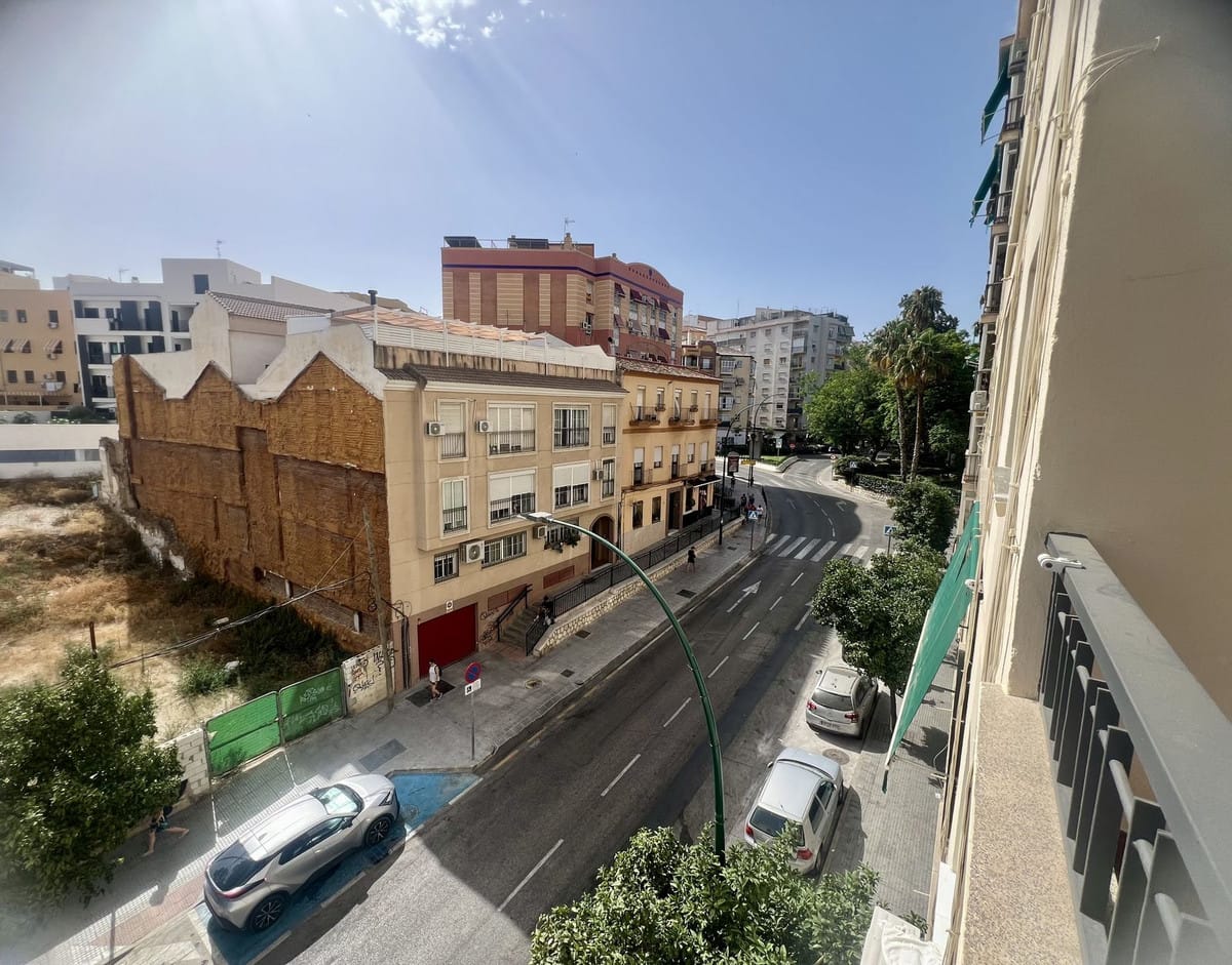 Licht 3-slaapkamerappartement in Málaga historisch centrum – ideaal voor studenten en lange termijn wonen in Málaga - foto 13