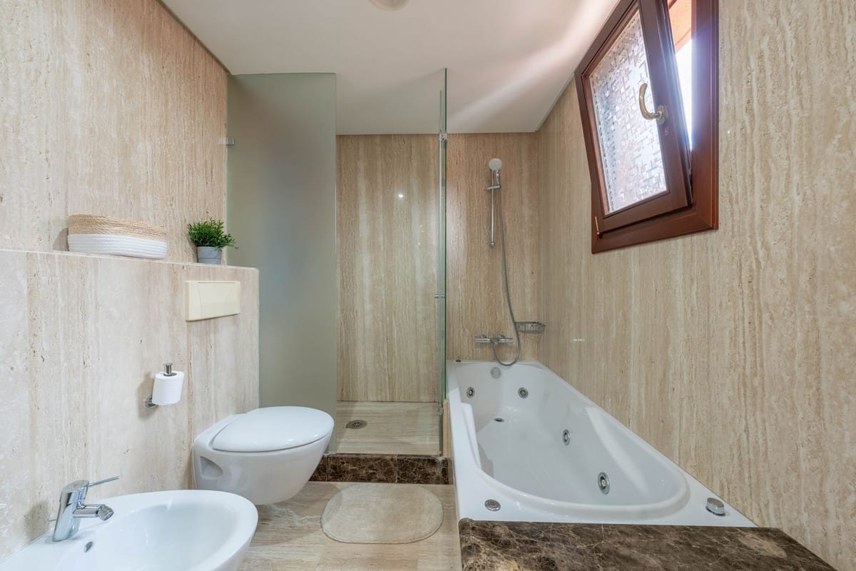 Elegante 2-slaapkamer appartement aan het strand in Estepona in Estepona - foto 13
