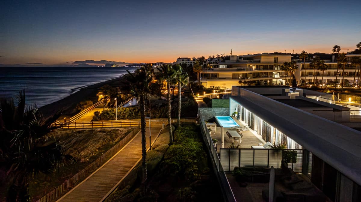 Casa Azul — Moderne villa aan het strand met 4 slaapkamers in Estepona (The Edge) in Estepona - foto 6