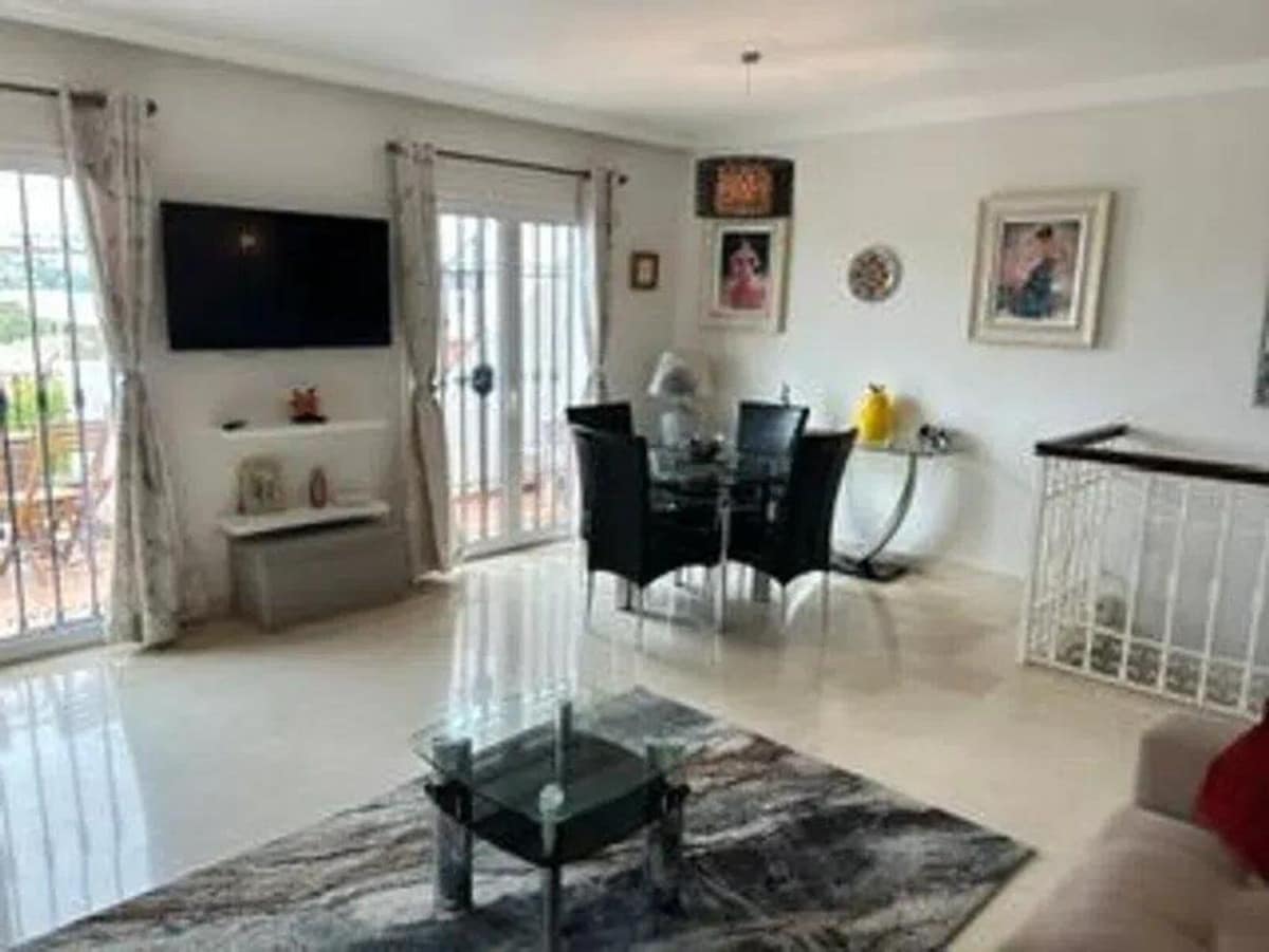 3 bedroom House in Nueva Andalucía in Nueva Andalucía - foto 2