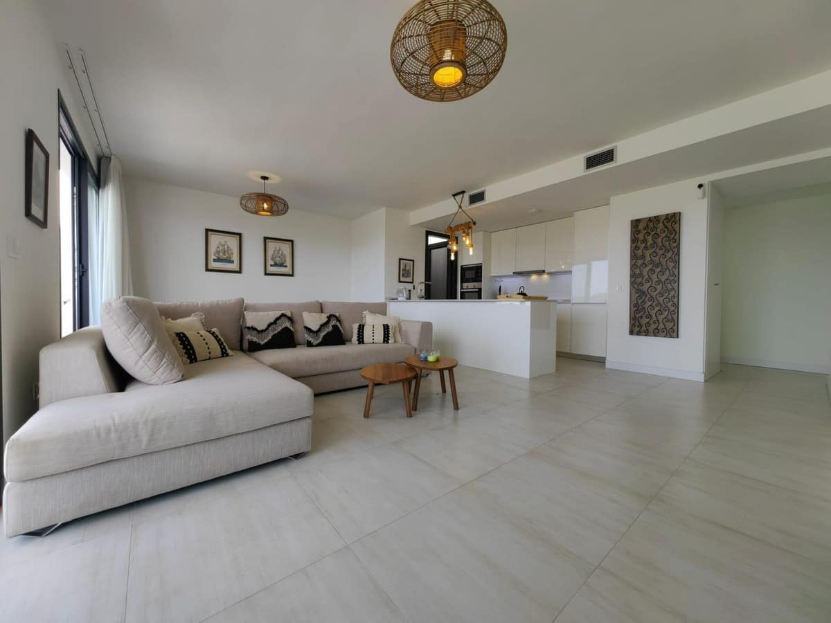 3 bedroom Apartment in Estepona in Estepona - foto 9