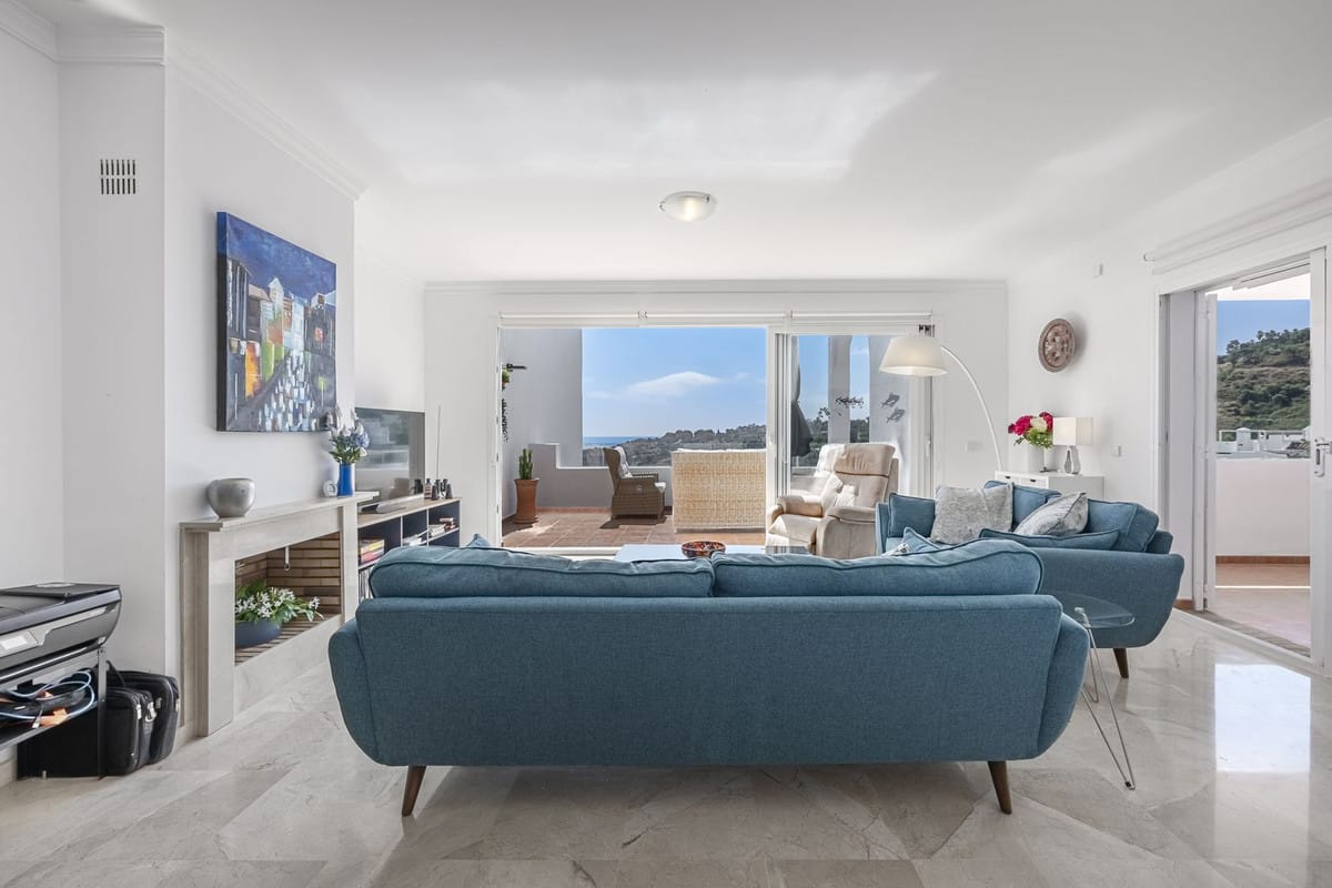 Drie-slaapkamer appartement in La Mairena met panoramische uitzichten op zee en bergen in La Mairena - foto 8