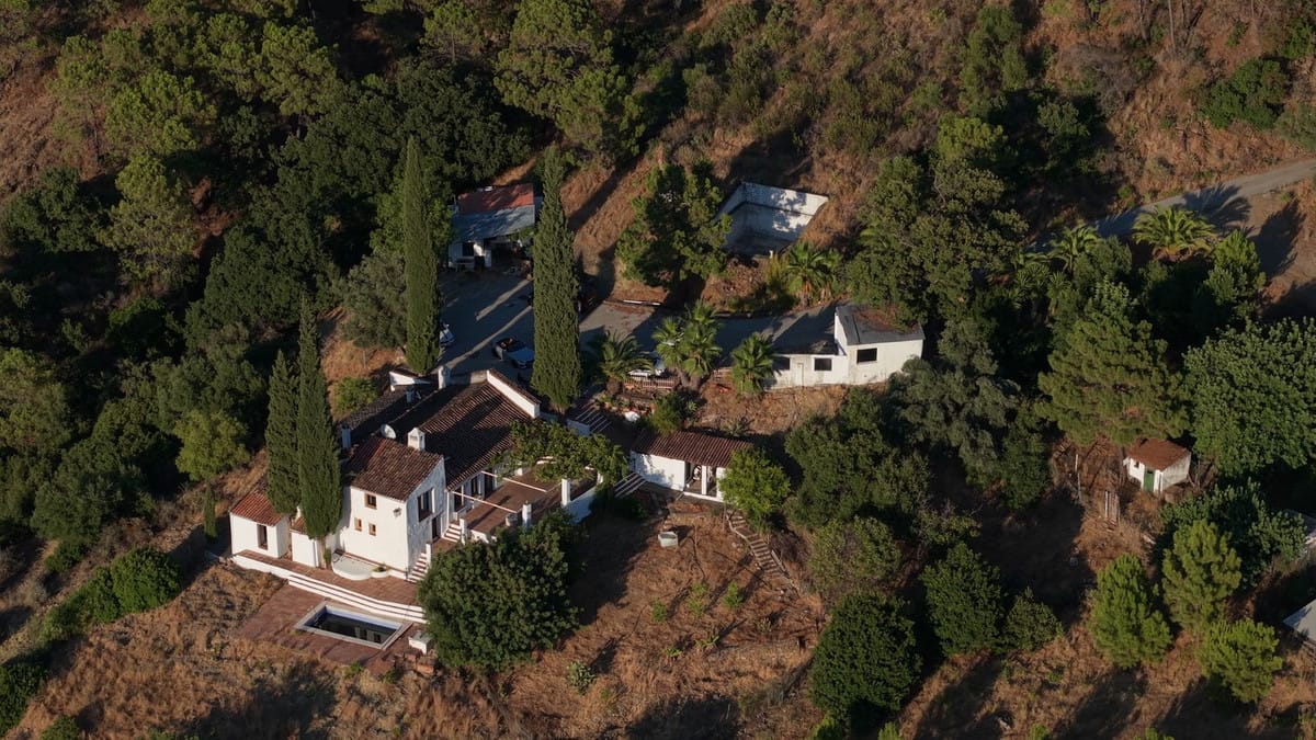 Kavel in Estepona – 615.000 m² historisch landgoed met drie kavels in Estepona - foto 5