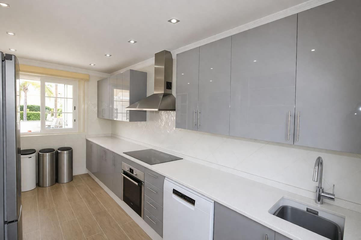 Ruime halfvrijstaande villa met 3 slaapkamers in Elviria in Elviria - foto 14