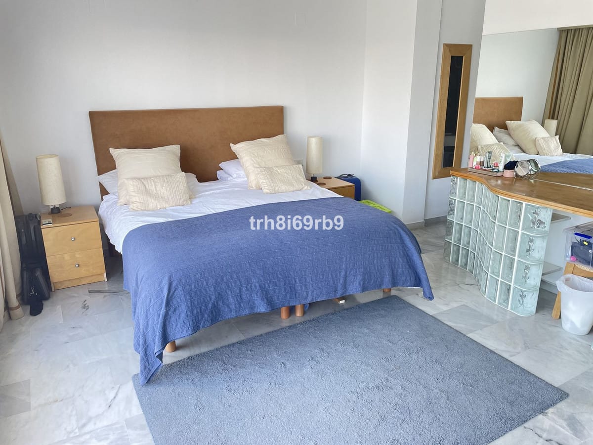 Drie-slaapkamer duplex-penthouse in Estepona - foto 8