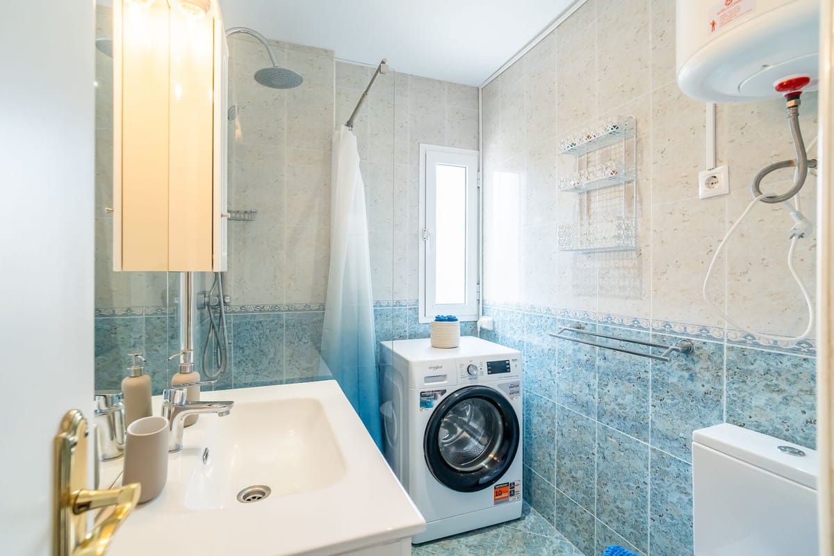 Gerenoveerd 1-slaapkamer appartement in Edificio Iris, Arroyo de la Miel (Benalmádena) in Arroyo de la Miel - foto 4