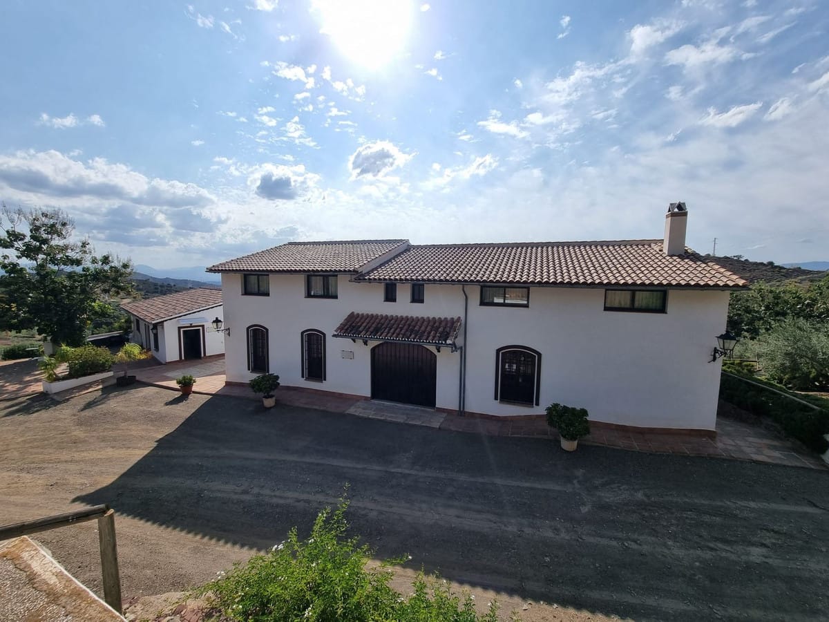 Finca rustica superior met 15 slaapkamers in Málaga in Málaga - foto 3