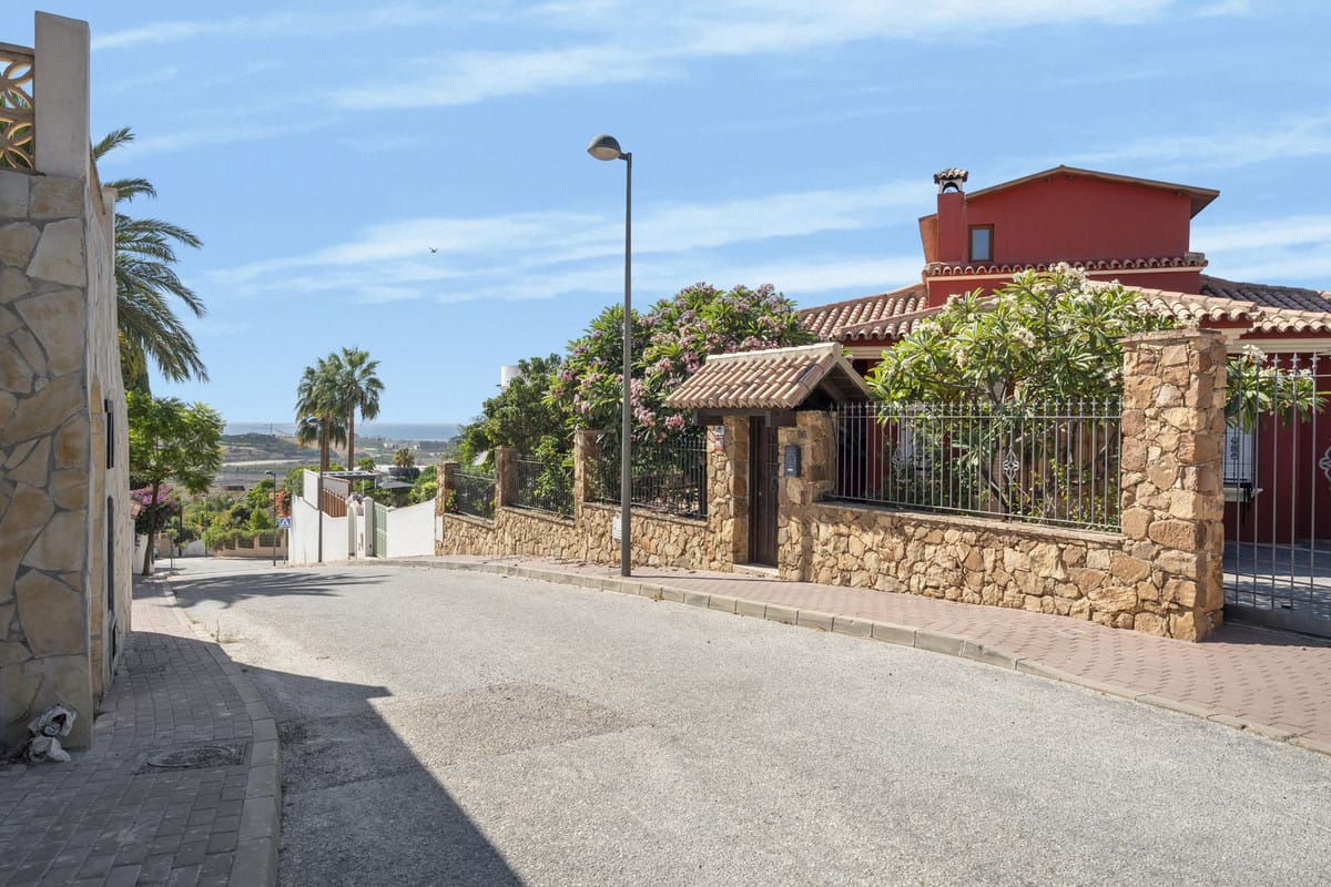 Perceel te koop in Almayate met zee- en bergzicht – 800 m², nabij Torre del Mar in Almayate - foto 5