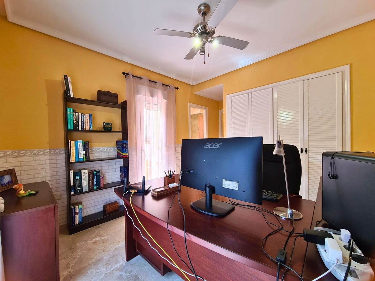 Villa met 3 slaapkamers in La Duquesa in La Duquesa - foto 19