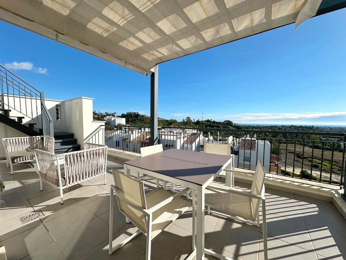 Duplexpenthouse met panoramisch zeezicht in Los Arqueros, Benahavís in Los Arqueros - foto 6