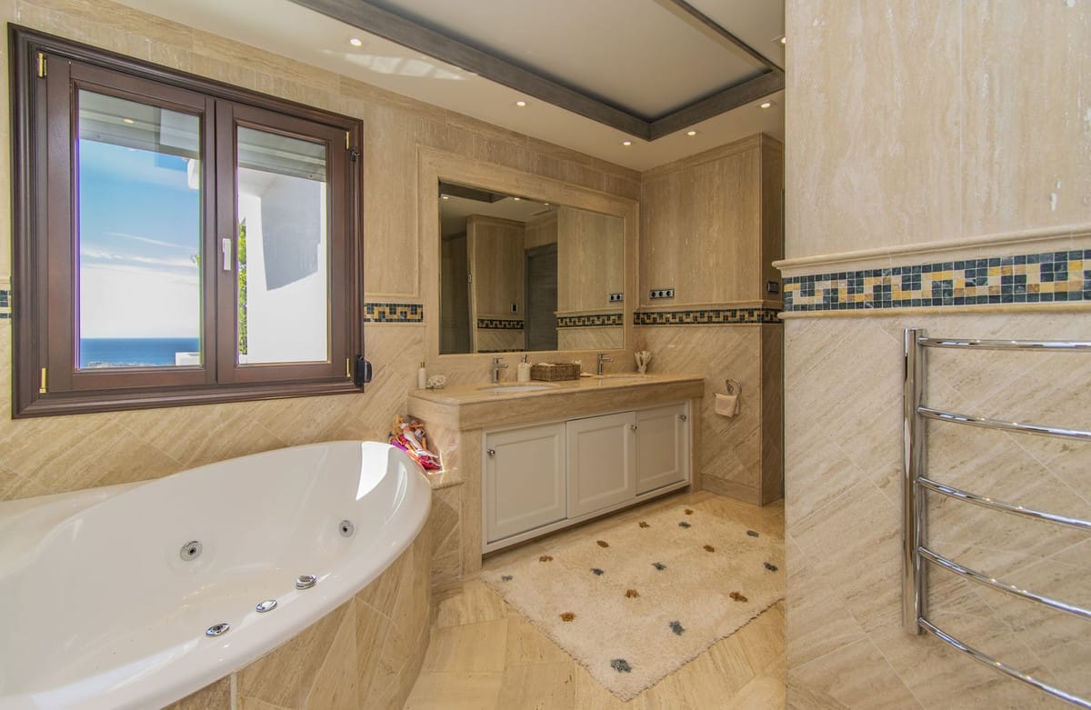 4-slaapkamerappartement in Sierra Blanca, Marbella in Sierra Blanca - foto 11