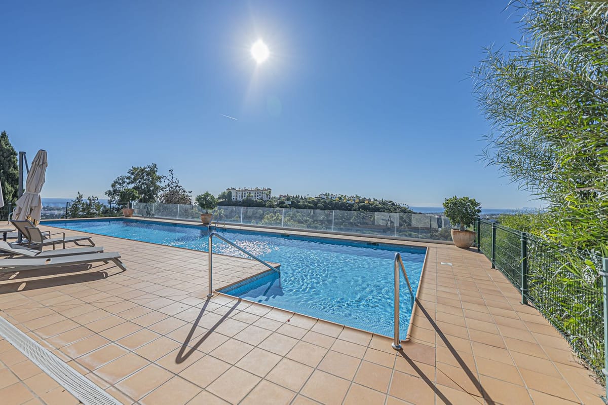 Appartement met 2 slaapkamers in Benahavís in Benahavís - foto 14