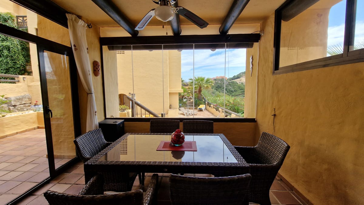 Appartement met drie slaapkamers in La Duquesa in La Duquesa - foto 15