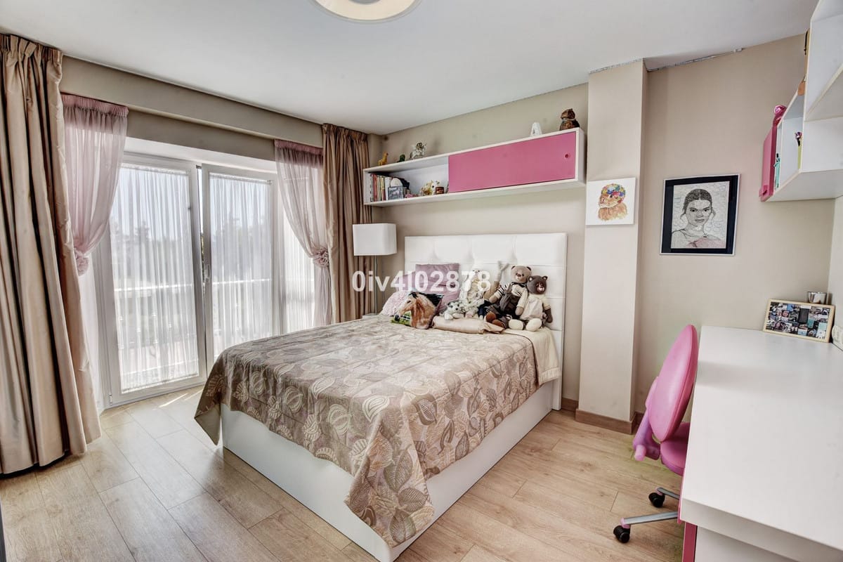 Woning met 4 slaapkamers in Arroyo de la Miel in Arroyo de la Miel - foto 15