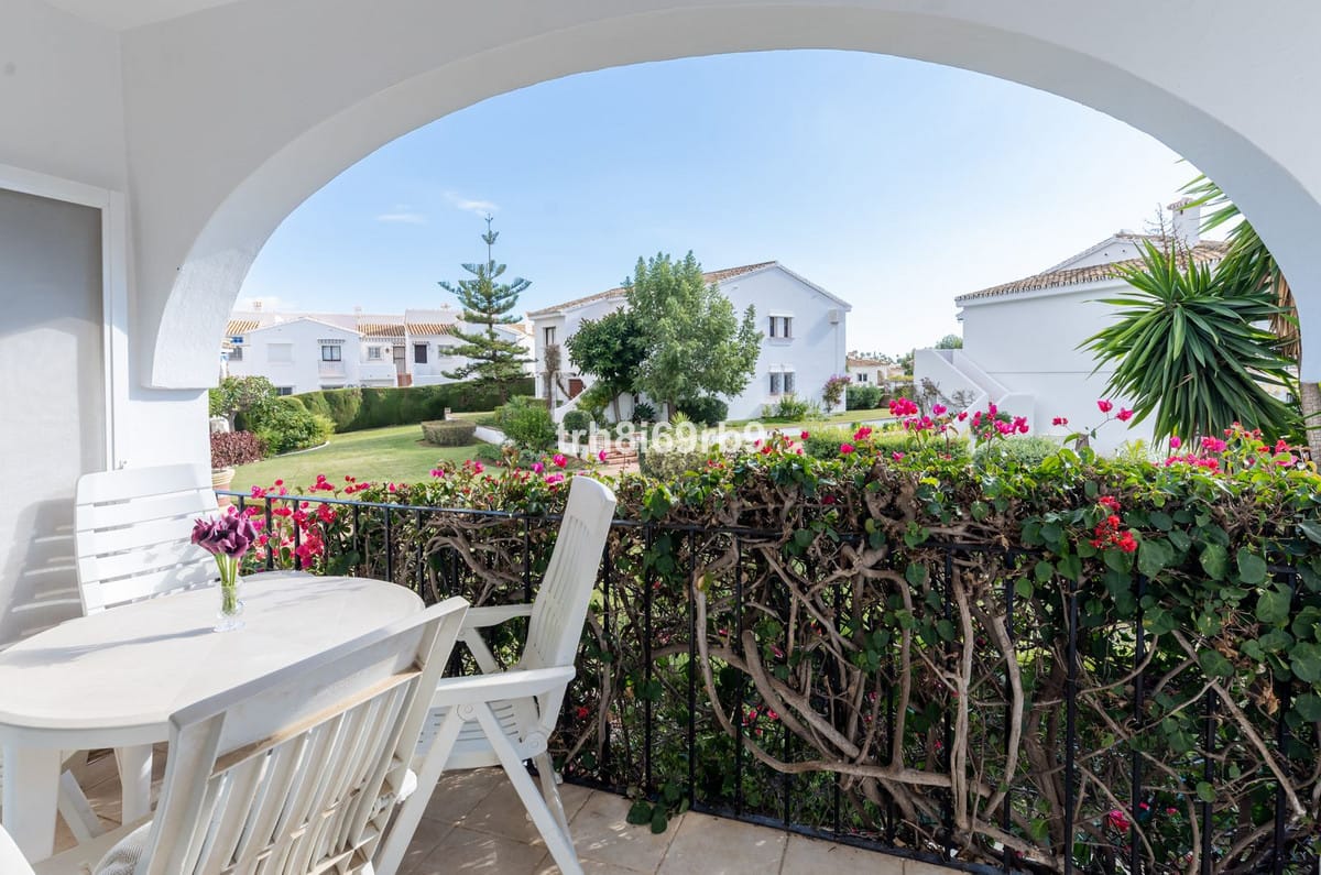 Charmant appartement in Pueblo Cortés del Golf, Benahavís in Benahavís - foto 17