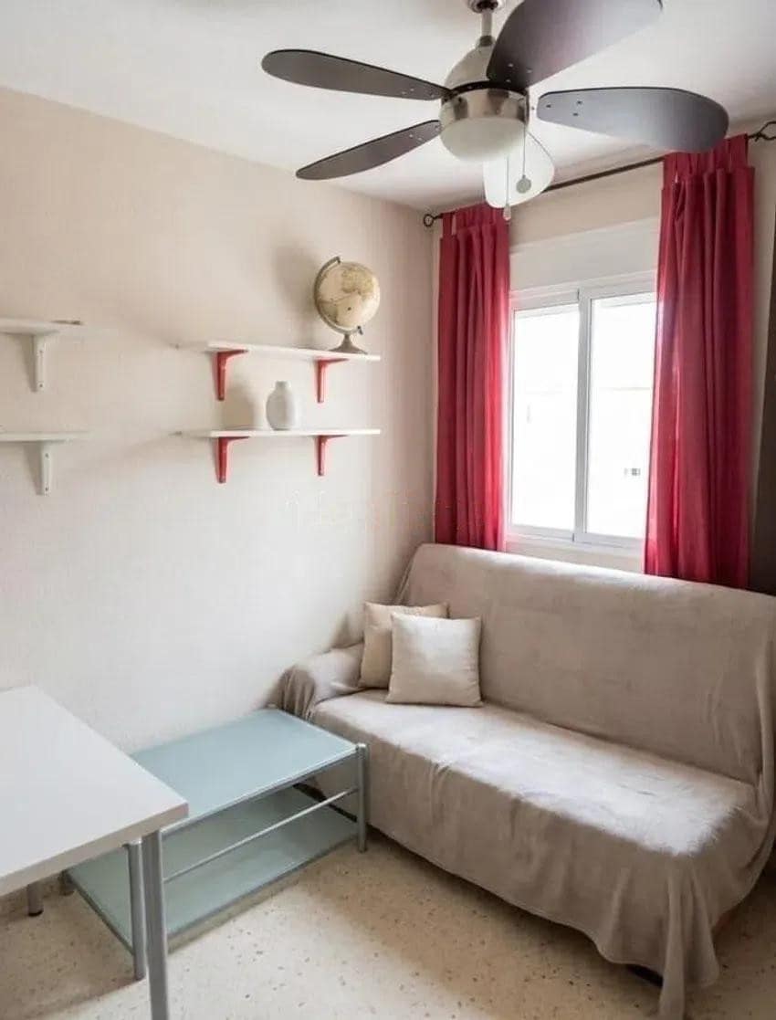 Appartement met 3 slaapkamers in Málaga in Málaga - foto 4