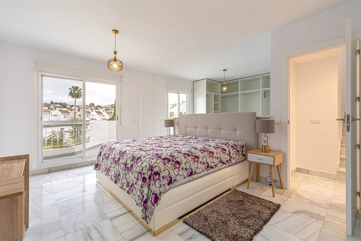 Stadswoning met 2 slaapkamers in Nueva Andalucía in Nueva Andalucía - foto 12