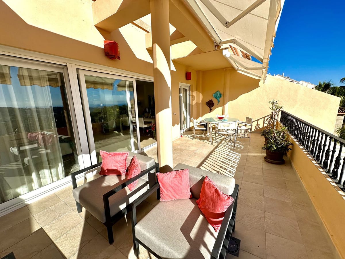 Penthouse met 2 slaapkamers in Nueva Andalucía in Nueva Andalucía - foto 9