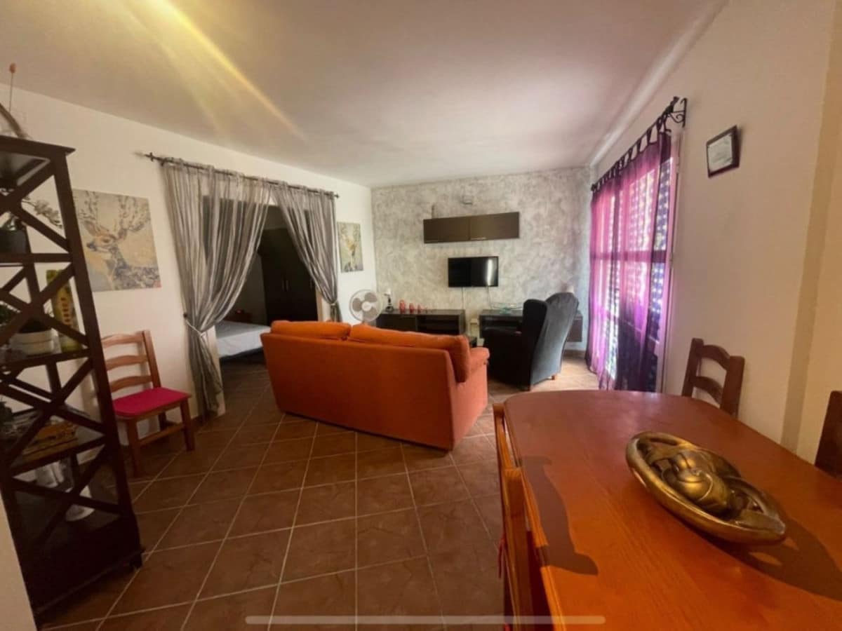 Investeringskans in Monda – 2 onafhankelijke appartementen in één gebouw in Monda - foto 7