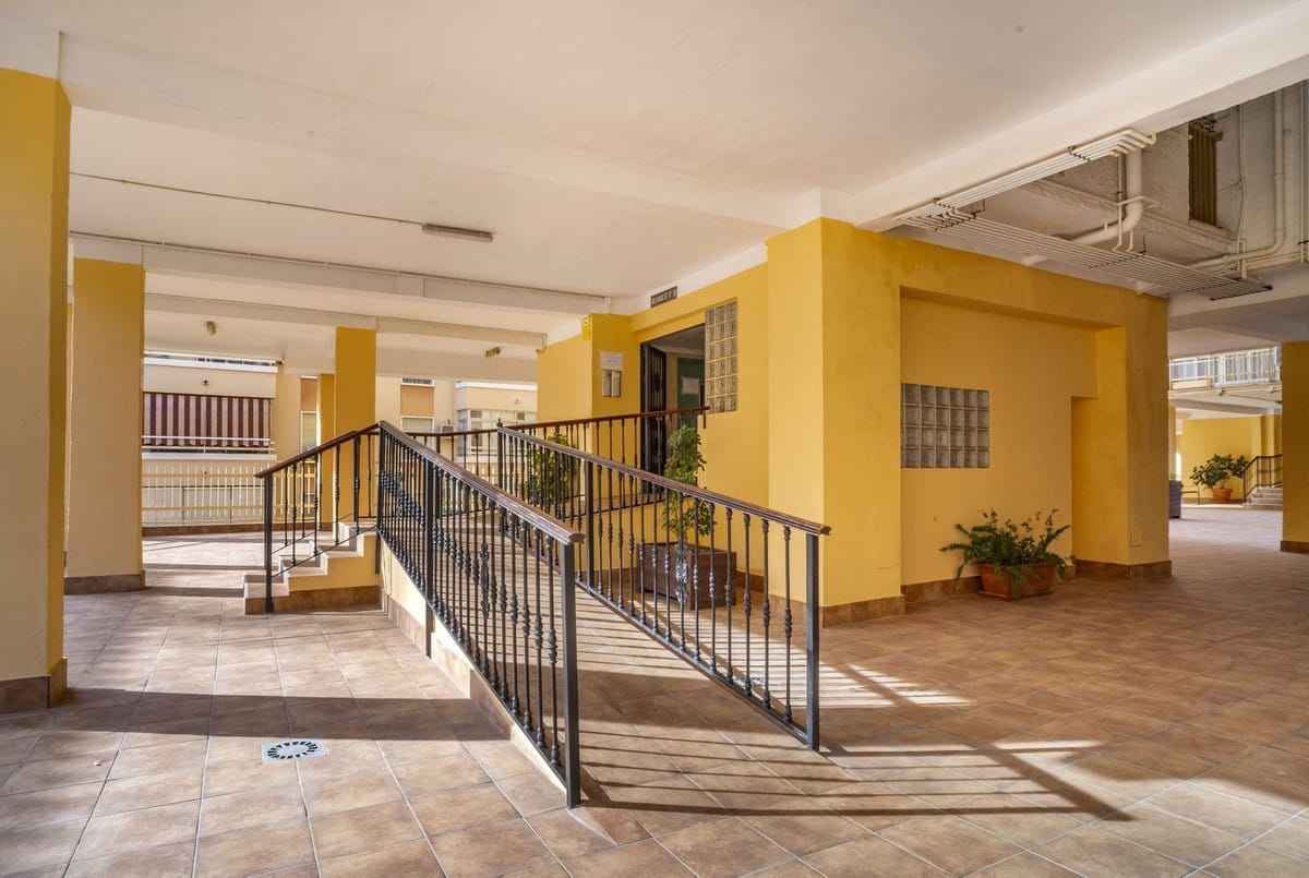 4 bedroom Apartment in Málaga in Málaga - foto 2
